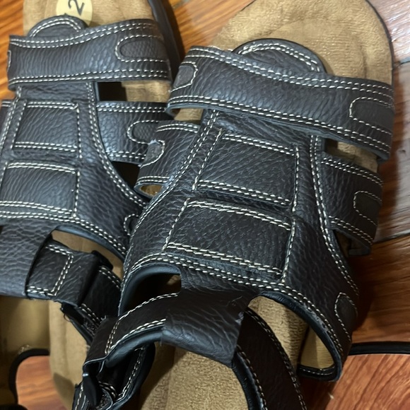 NEW! NEVER WORN! Men’s Brown Leather Sandals I purchased for my Dad-never worn - Picture 5 of 6
